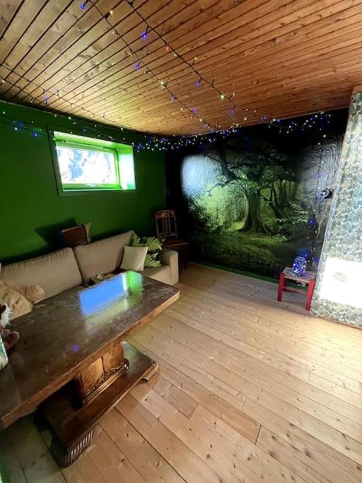 Sjarmerende Hus Med Orkesterplass Til Hav Og Fjell Stave Exterior photo